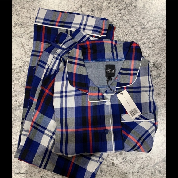 New Revolve/Shopbop Plush Plaid PJ Set. XS - Picture 3 of 13